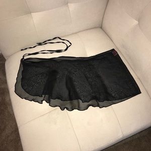 Wrap around tie skirt